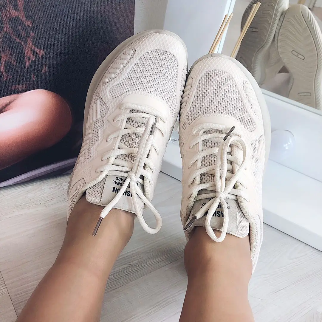 popular athletic shoes