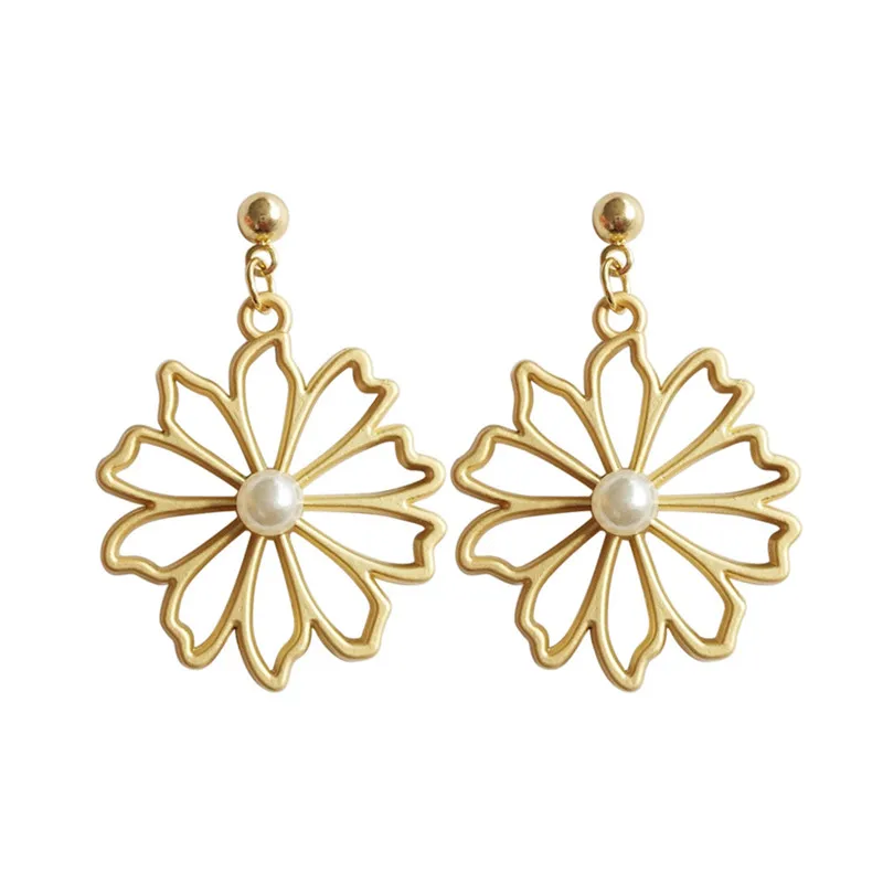 Classic tassel earrings Metal hollow out Daisy flowers stud earrings matte metal temperament sweet pearl earrings for women