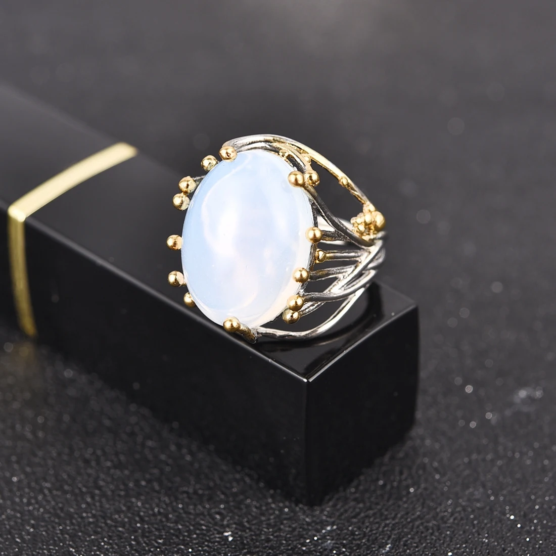 Milangirl Irregular Bohemia Style Rinse Female Natural Moonstone Ring White Opal Vine Rings for Women Wedding Jewelry Milangirl Irregular Bohemia Style Rinse Female Natural Moonstone Ring White Opal Vine Rings for Women Wedding Jewelry