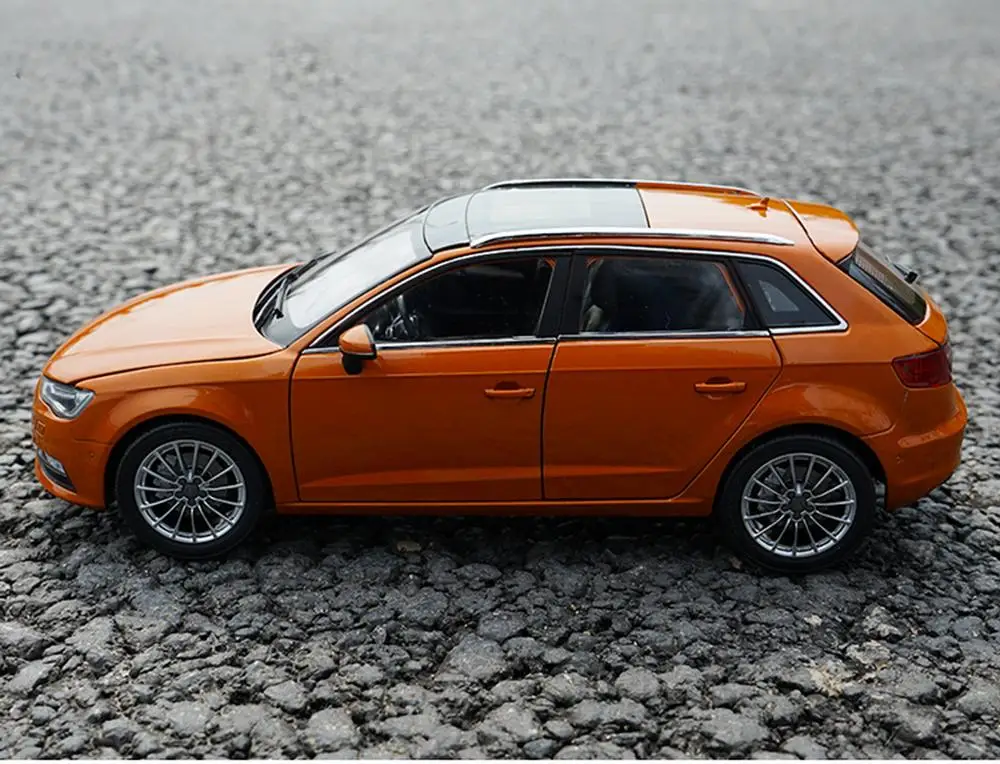 1/18 весы Audi A3 Sportback оранжевые Литые Автомобильные модельные игрушки, коллекционные подарки