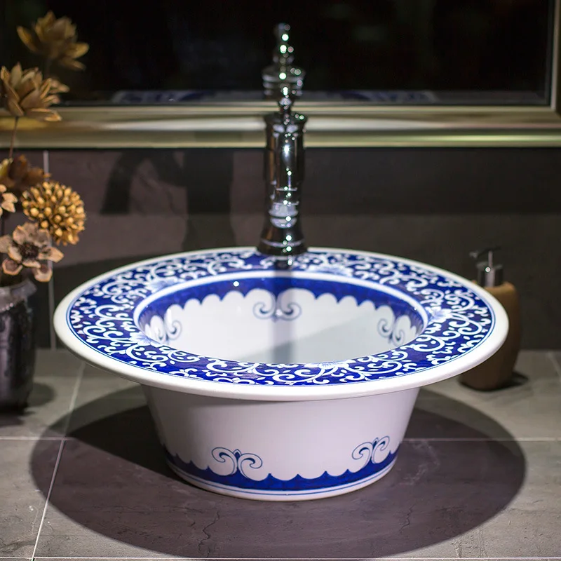 blue and white wash basin (4)