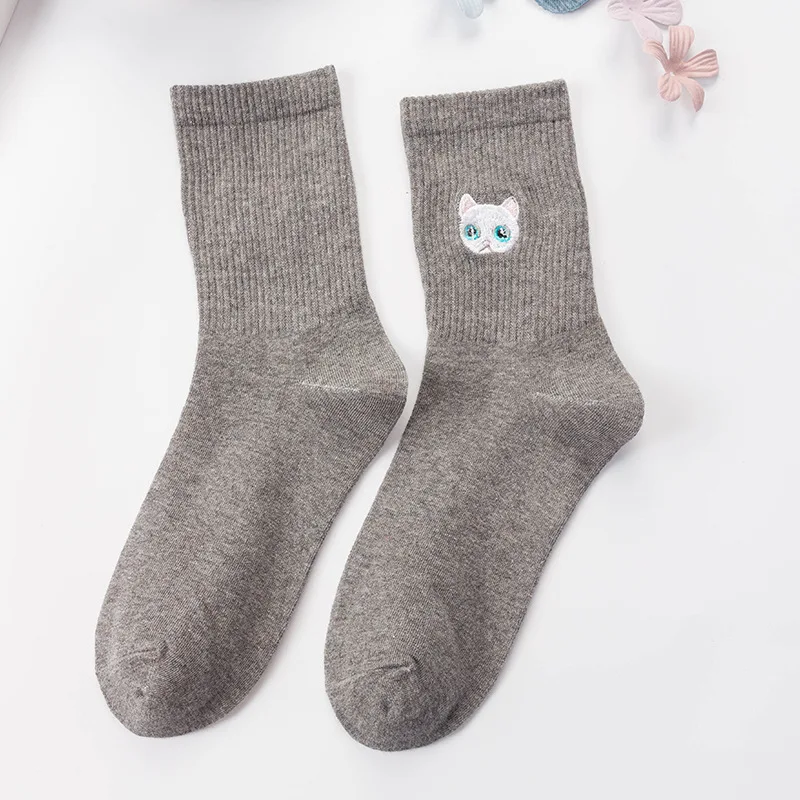Милые носки в стиле Харадзюку С героями мультфильмов, женские забавные носки для животных с вышивкой, осенне-зимние женские теплые носки, новинка, вязаные хлопковые носки - Цвет: gray style 2