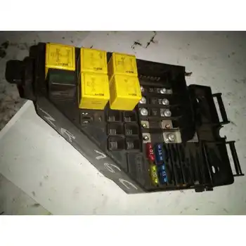 

YQE103720 Case Relays/Fuses Mg Rover Mg Zr *