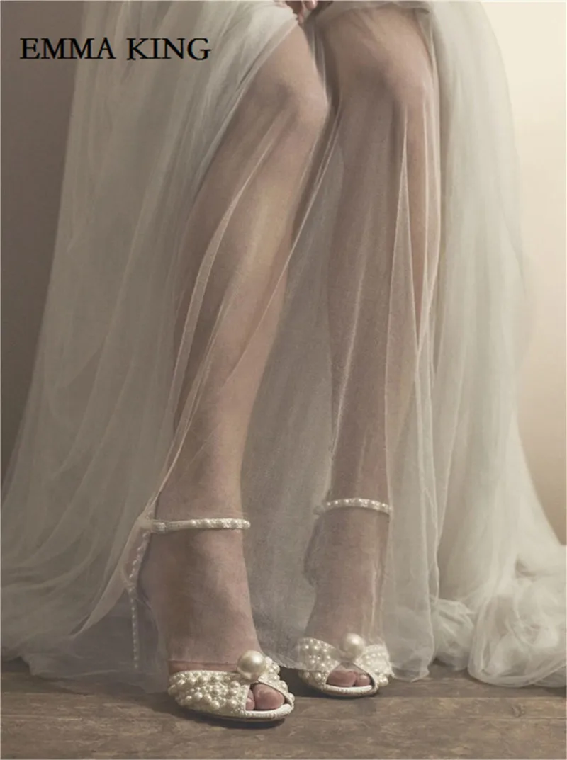 Emma king/женские босоножки с ремешком на щиколотке и острым носком; Свадебная обувь; свадебные модельные туфли с жемчугом; туфли-лодочки для выпускного