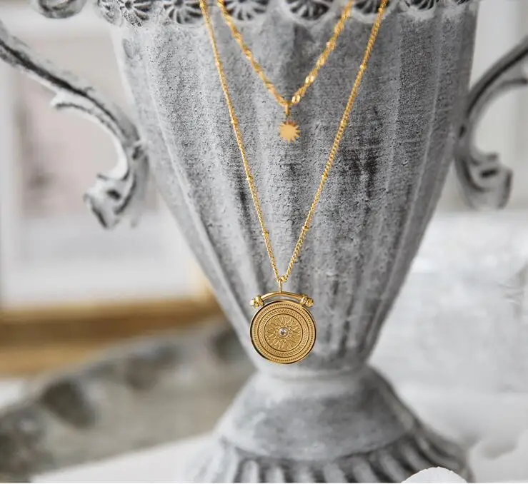 Vintage Double-Layer Baroque Necklace – 18K Gold Plated Stainless Steel with Flower Texture & Coin Pendant