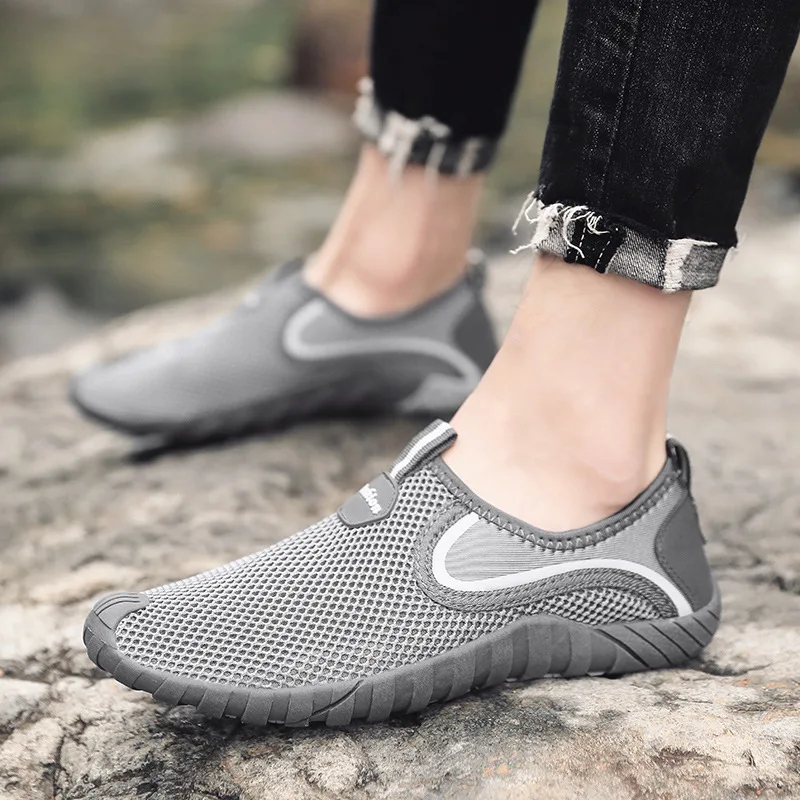 Light-Single Layer Mesh Breathable Shoes Men's Suitable Outdoor Open Country Summer Day Travel Shoes Mountain Climbing Mesh Shoe