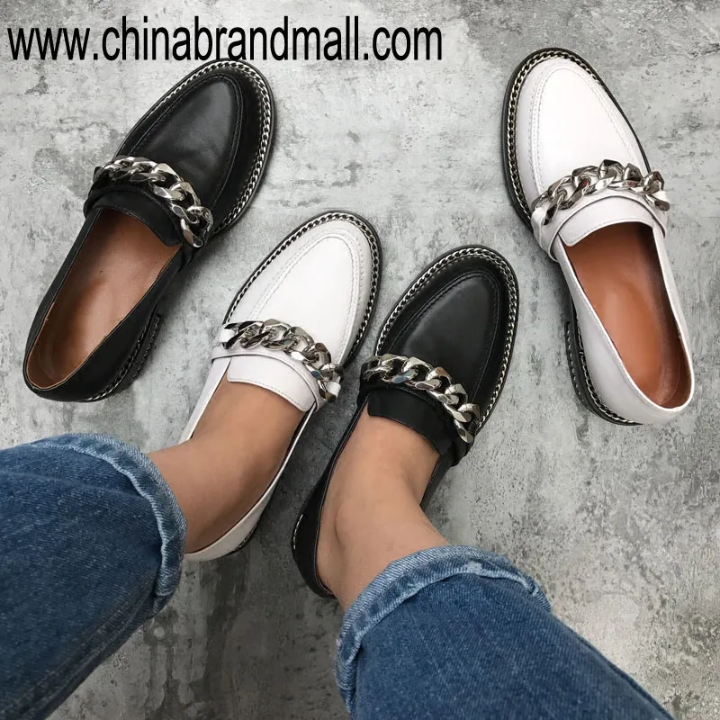

Fashion Loafers Chain Decor Shoes Women Luxury Design Black White Flats Round Toe Slip On Casual Shoes Women Low Top Ladies Shoe