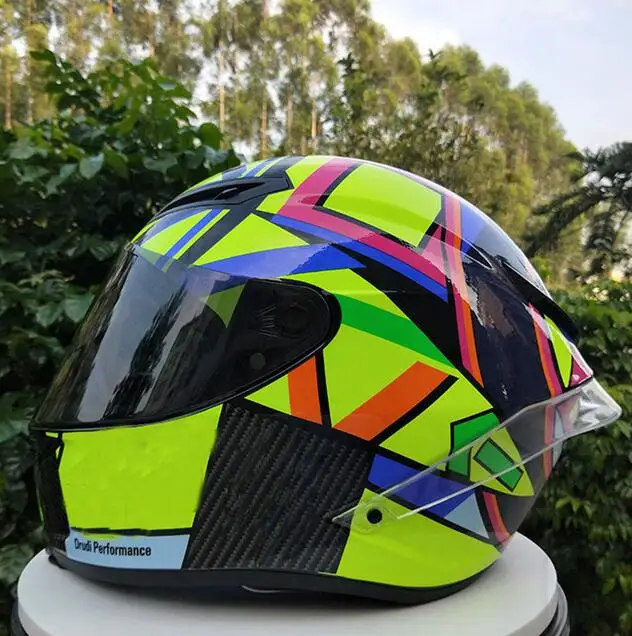 Мотоциклетный шлем с хвостовым крылом, модный мотоциклетный шлем для мужчин и женщин, зимний теплый противоослепляющий гоночный шлем - Цвет: 1