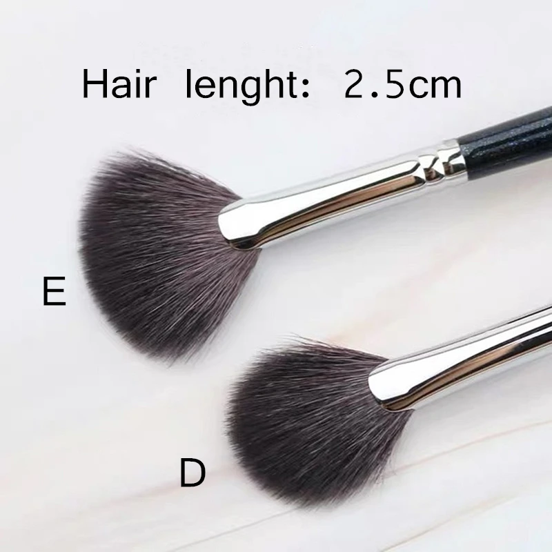 Fan Makeup Brushes Highlighter Eye Shadow Blender Contour Eyebrow Powder