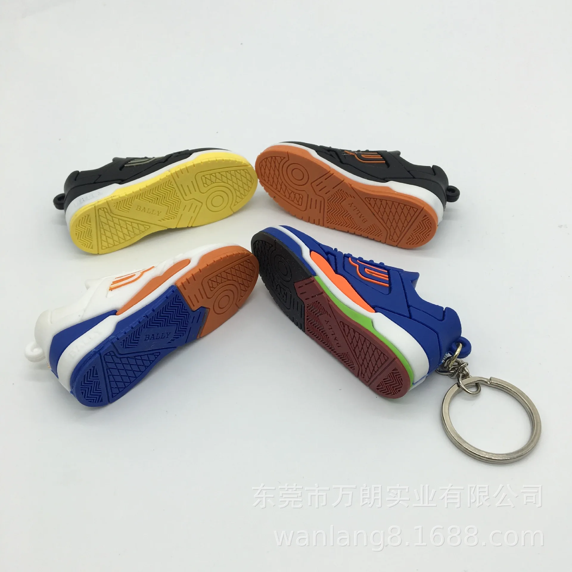 Graphic Customization PVC Flexible Glue Keychain Creative Model Shoe Key Pendants Export Athletic Shoes Key Ring