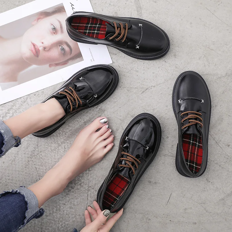 

Flat Black Shoes For Women Casual Female Sneakers All-Match Round Toe Autumn Flats 2019 Fashion Women's Oxfords Soft British