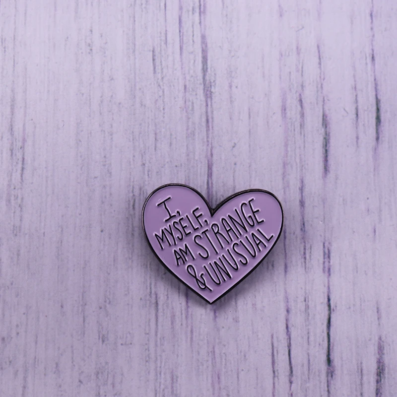 I Myself Am Strange &amp Unusual Enamel Brooch 80's Inspired Lapel Pin Halloween Goth heart-shaped Badge | Украшения и