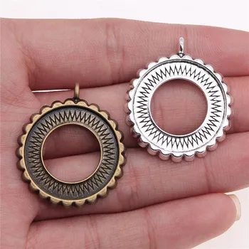 

WYSIWYG 5pcs/lot 25mm Inner Size Round Flower Style Cabochon Base Setting Antique Bronze Antique Silver Color For Jewelry Making