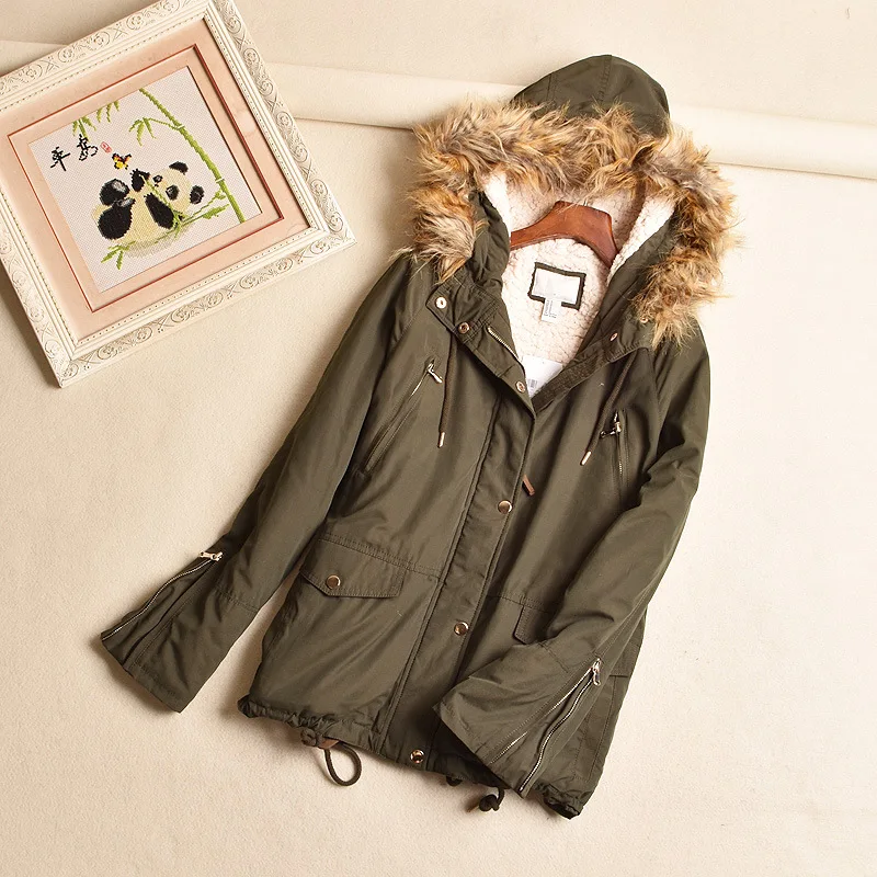 

Bu55-Style Loose-Fit Hooded Fur Collar Fleece-Lined Warm Cotton Overcoat