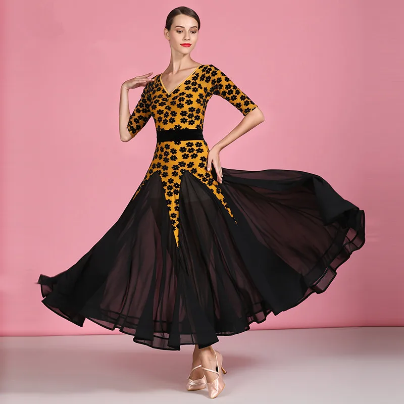 

Woman ballroom dance suit female waltz dress standard ball dance costumes Tango Rumba uniforms velvet full-skirted dress 1878
