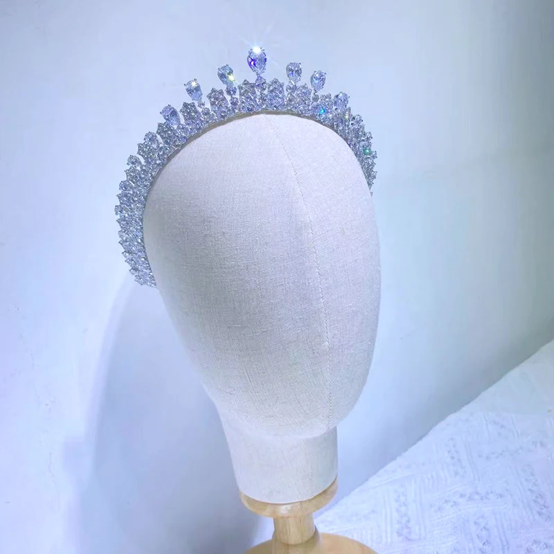 ASNORA 패션 AAA CZ 신부 크라운 웨딩 헤어 액세서리 기하학적 모양 긴 크리스탈 머리띠 댄스 파티 연회 티아라 A01388