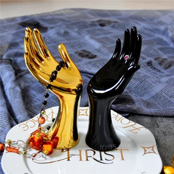 

Ceramic gold-plated arm sculpture model room study decoration decoration ring jewelry storage display photo show home decoration