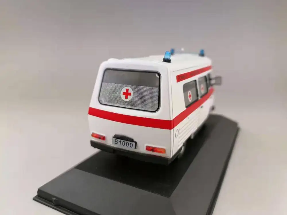 Тонкая оригинальная модель из Сплава Скорой Помощи 1:43 Barkas B1000, литая под давлением металлическая модель автомобиля, коллекция подарочных украшений