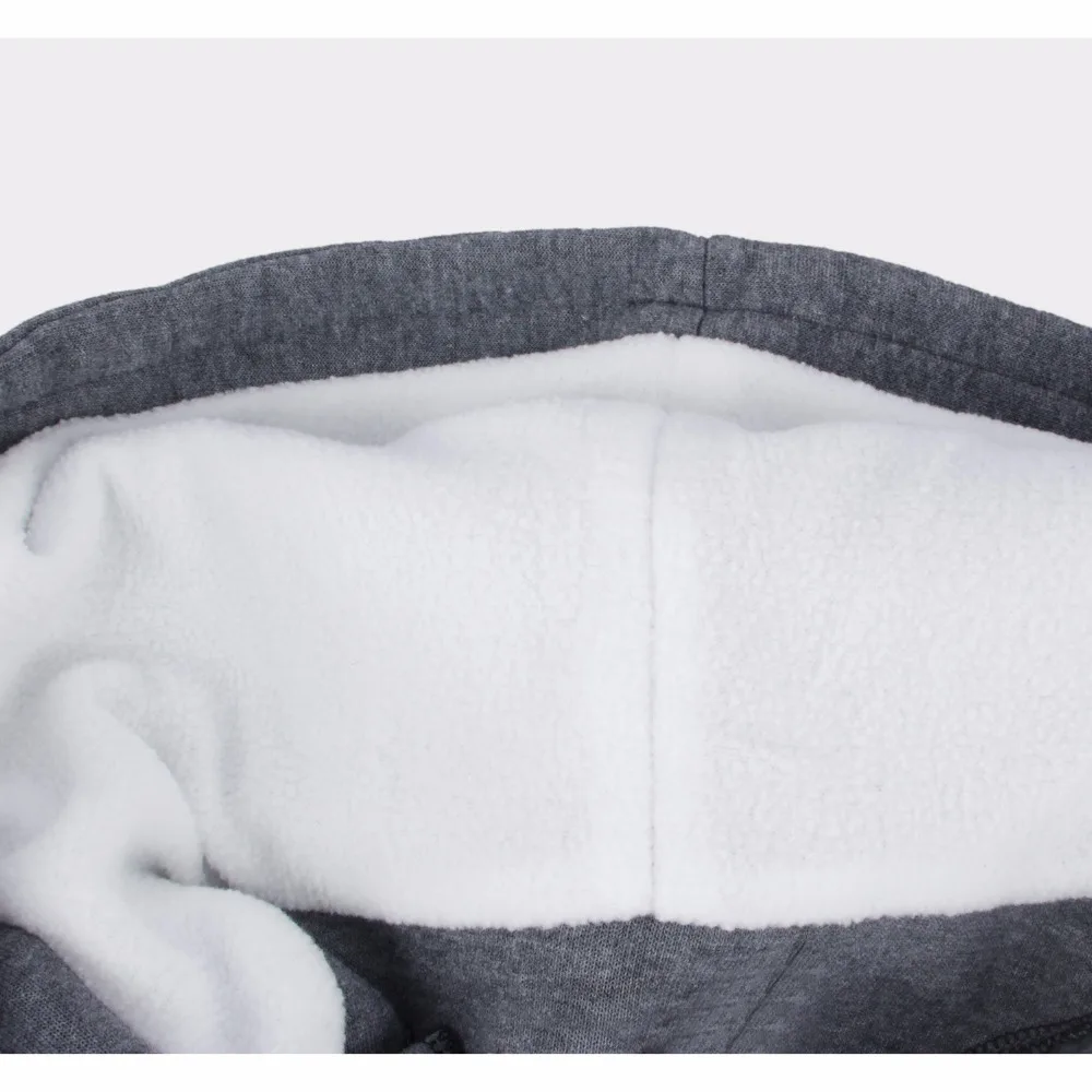 4593523980_1222923068