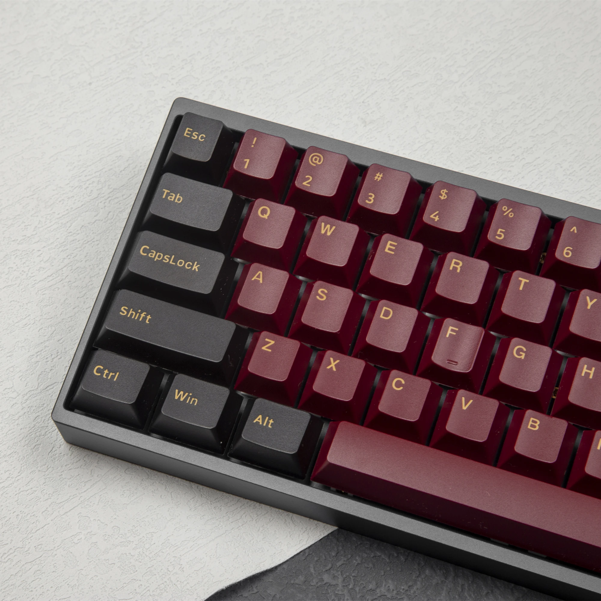 激安工場直販 Mxスイッチメカニカルゲーミングキーボード Pbtキーキャップ168キーセット赤サムライ桜プロファイルのためのキーキャップgmmkプロnj68 アウトレット 店舗 福岡 Pnlp Sn