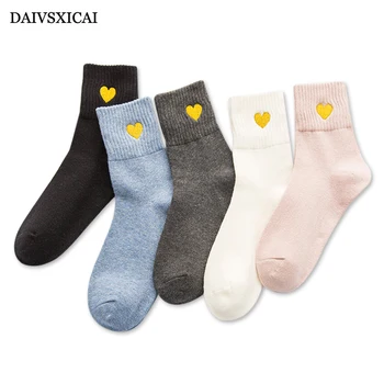 

3pairs/lot=6pieces Autumn Winter Women's Socks Gold Line Love Embroidery Ladies Cotton Socks Fashion Cotton Tube Socks Female