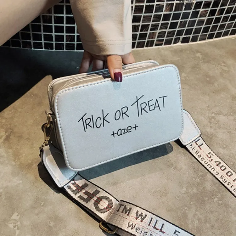 

INS Super Fire 19 Summer Disco Dancing Bag GIRL'S One-Shoulder Bag New Style Hip Hop Retro Square Sling Bag