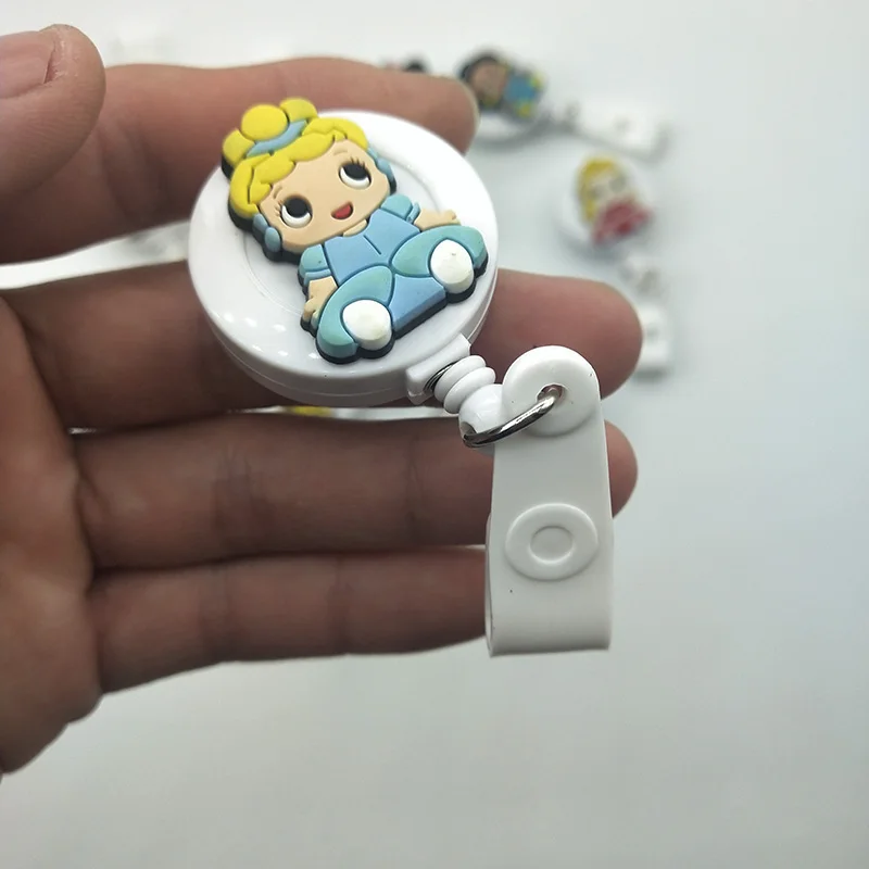 Мода Мини Принцесса мультфильм выдвижной значок Катушка студенческий медсестры Exihibiton ID Имя карты держатель значка офисные принадлежности