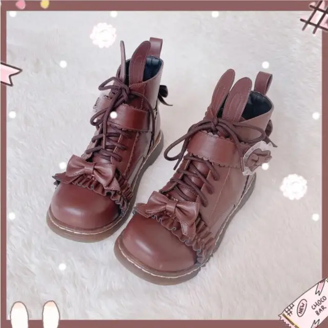 vintage round head martin boots