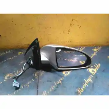 

ELECTRIC RIGHT REARVIEW MIRROR NISSAN FIRST SALOON CAR (P12)