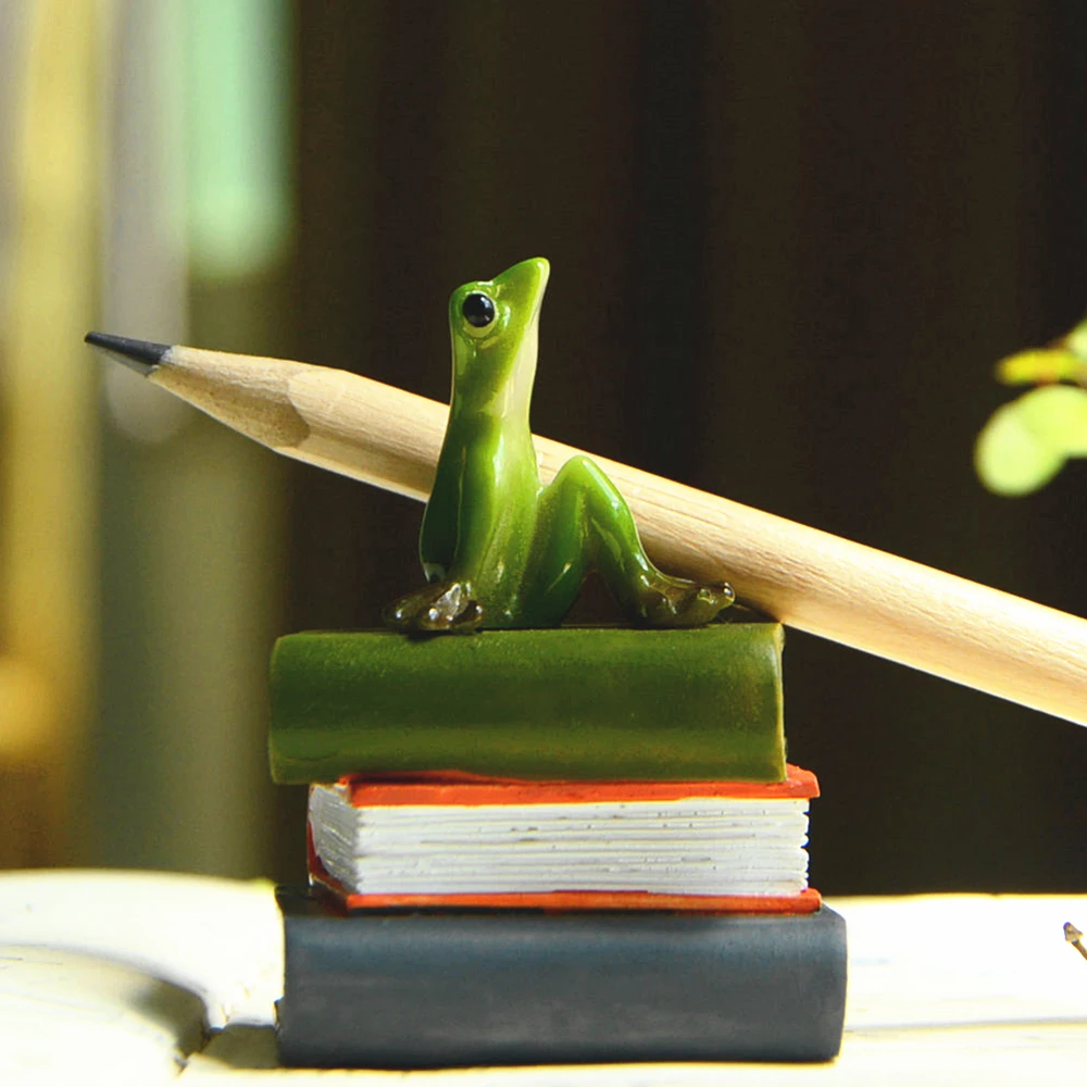 Everyday Collection Resin Lotus Frog Figurine Animal Vehicle Decoration Miniature Garden Decoration Accessories home Ornament
