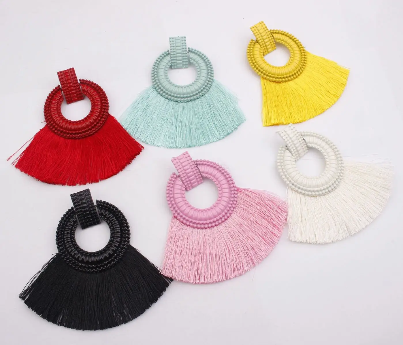 

Bohemian Tassel Crystal Long Drop Earrings for Women Circle multicolor Cotton Silk Fabric Fringe Earring Fashion Woman Jewelry