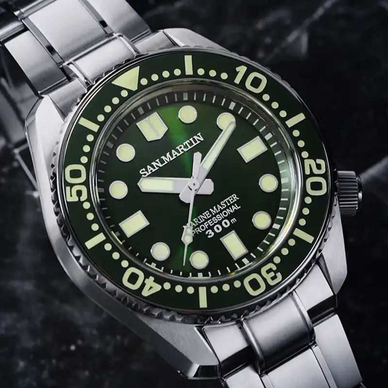 300m dive watch