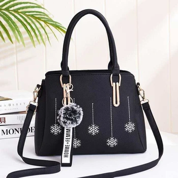 

Snowflake Pattern Women Bag with Plush Ball PU Leather Tassel Crossbody Bags for Women 2020 Casual Lady Shoulder Bag Sac A Main