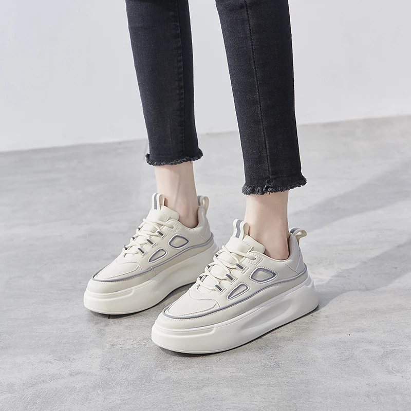 

2020 Brand Designers White Sneakers Chunky Women Lace Up Casual Shoes Platform Fashion Leather Ladies Walking Vulcanized Shoes