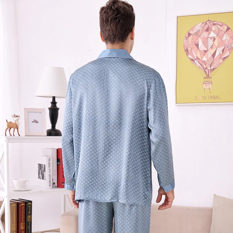 Men's silk pajamas two-piece set light home clothes pijama man set pajamas sleeping suits for men sleep wearman silk Men's silk pajamas two-piece set light home clothes pijama man set pajamas sleeping suits for men sleep wearman silk