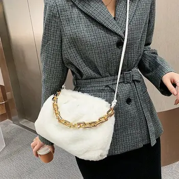 

2020 New style in autumn and winter plush handbag Simplicity Chain messenger bag zipper