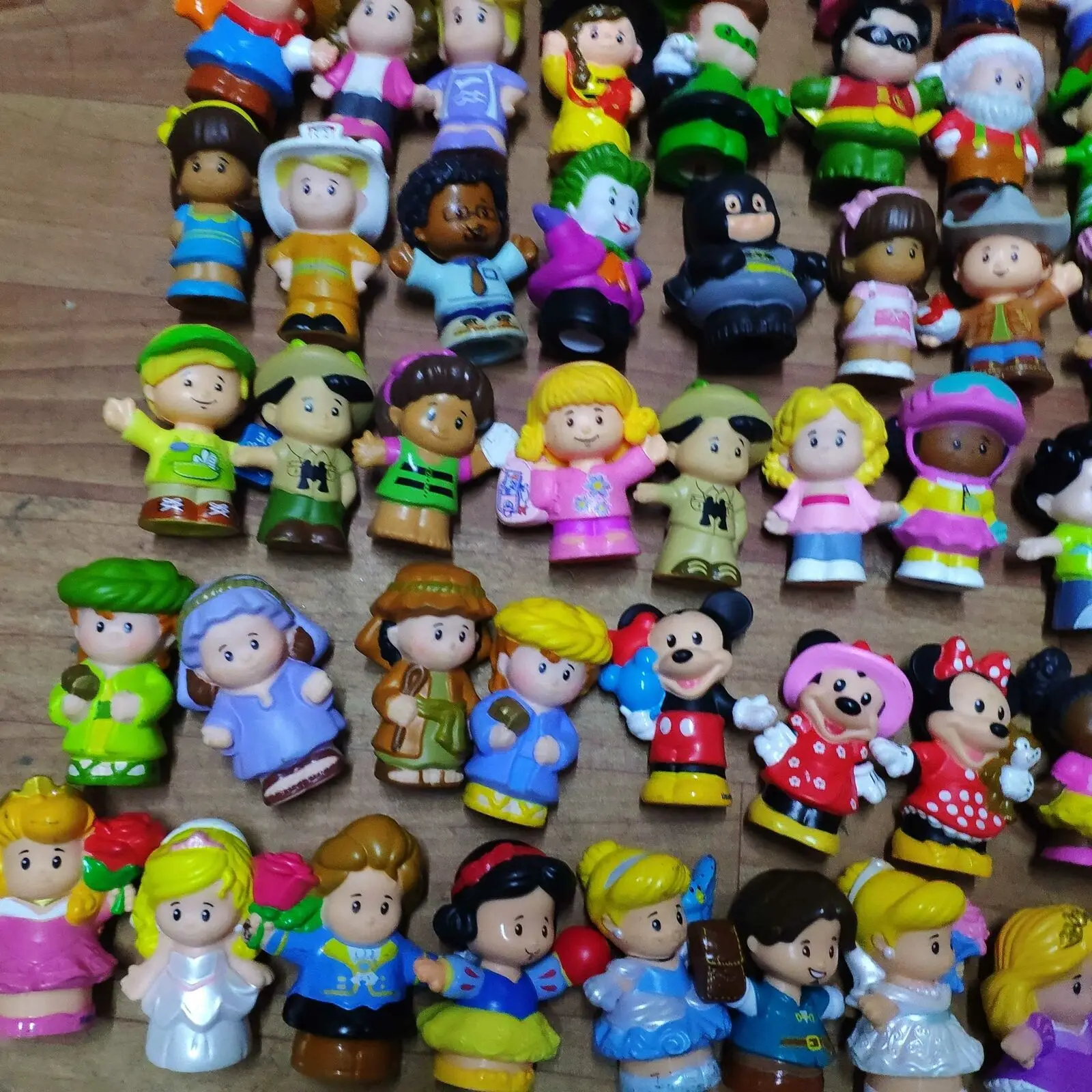 Lot 10pcs Fisher Price Little People Figure Baby Boy Girl Toy random no repeat 