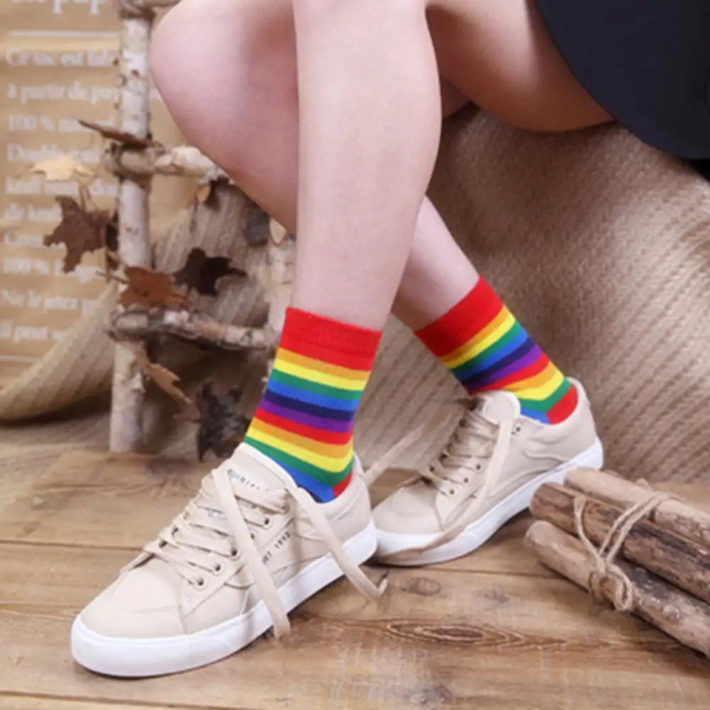 Calcetines largos de algodón elásticos para niños, medias deportivas a rayas de arcoíris de Color caramelo, estilo Retro, Harajuku, 1 par