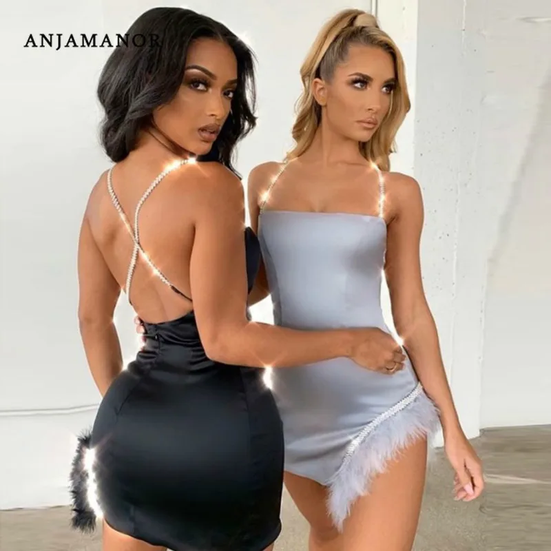 ANJAMANOR атласные шелковые черные вечерние платье сексуальное Клубное 2020 перо