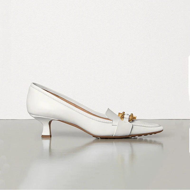 

2020 Spring Woman Shoes Brand Designer Metal Decoration Women Loafres Med Heels Pumps Square Toe Femme Slip On Women Pumps