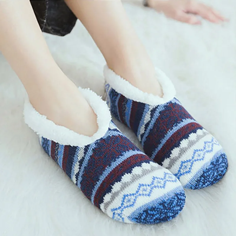 

Home Slippers Women Winter Floor Shoes Christmas Socks Indoor Socks Shoes Warm Fur Slides Ladies Plush Slippers Pantoffels Dames