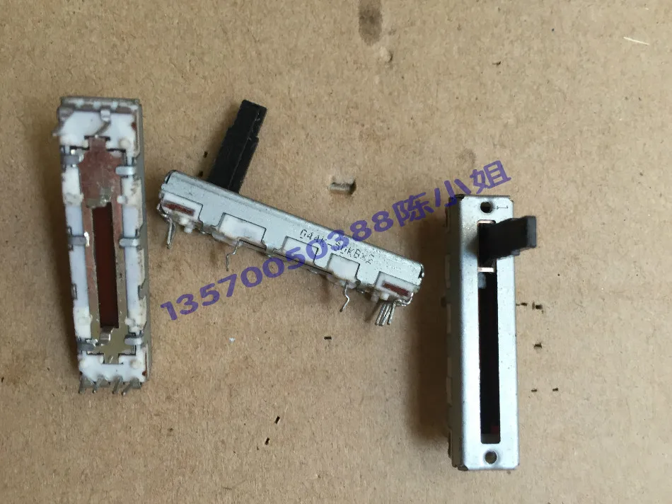 

2PCS/LOT ALPS Alpine 4 cm sliding potentiometer, double B50X2 shaft, long 15mm