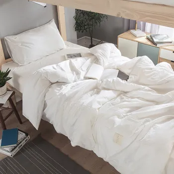 

Bedding a Staff Dormitory Single Bed Hotel Bedroom Three-Piece Women's White Bed Is Set