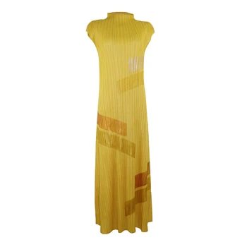 

Latest Miyake folds hand-painted casual dress 2019 summer dress high collar yellow sleeveless button dress plus size Women 5015