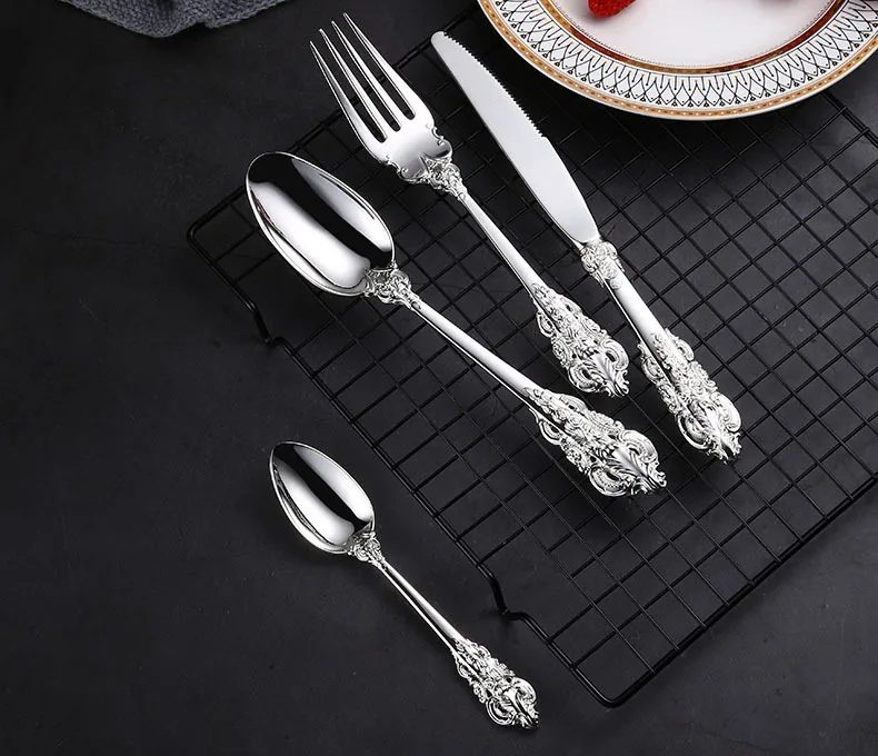 cutlery set