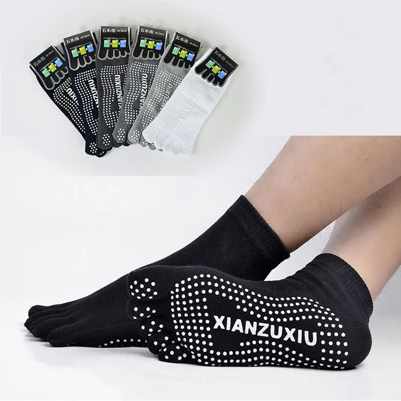 Man Pilates Yoga Socks Cotton Breathable Non-Slip Massage Five-finger 5 Toe yoga socks