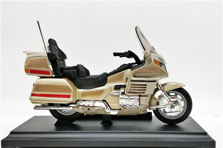 HONDA GOLD WING CHAMPAGNE SANS SOCLE 1/18 WELLY 