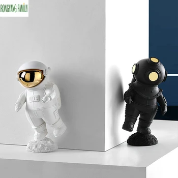 

Space Astronaut Statue Home Decor Cosmonaut Sculpture Nordic Creative Fashion Figures Figurines Office Desktop Miniatures Model