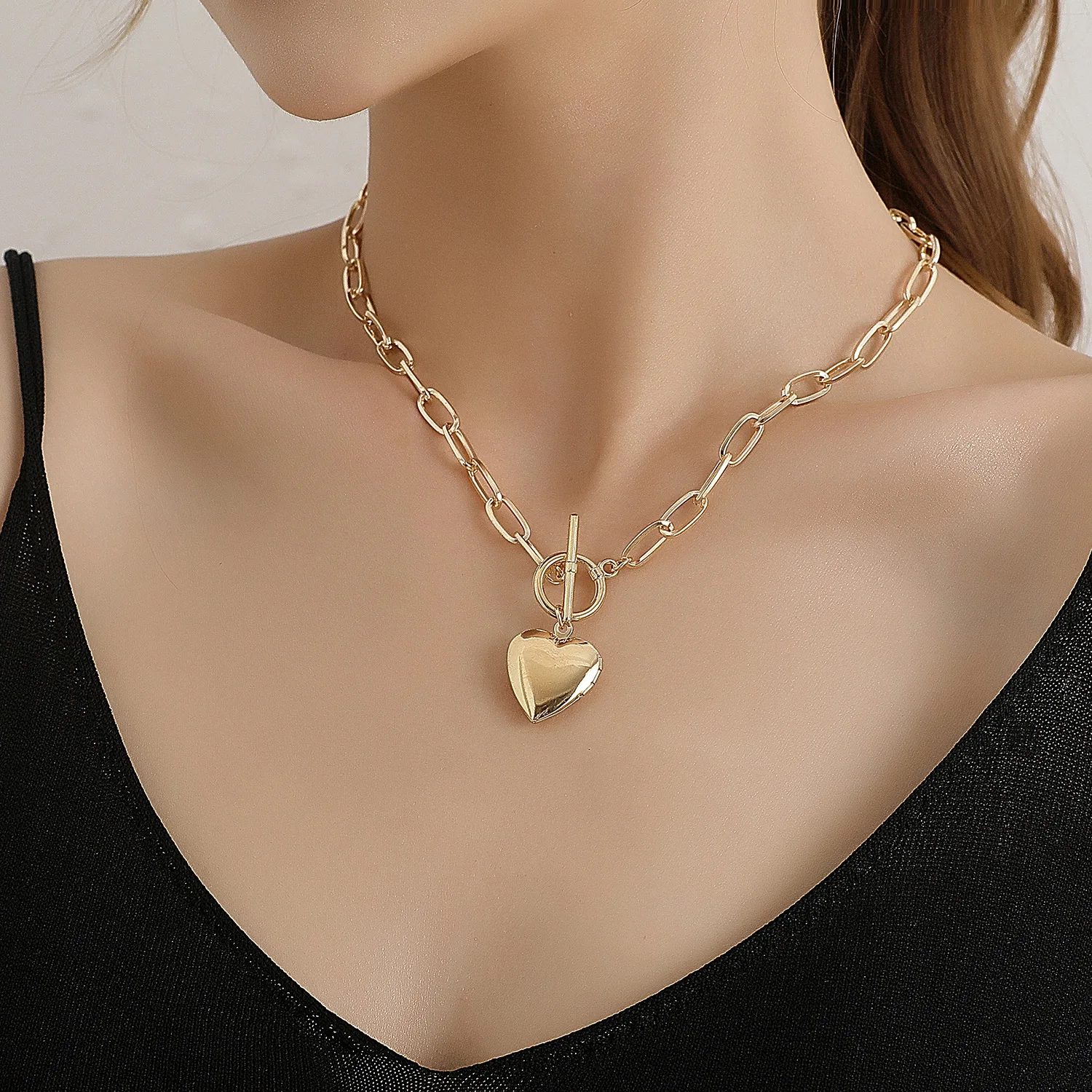 Stylish Gold Heart Locket Necklace With 