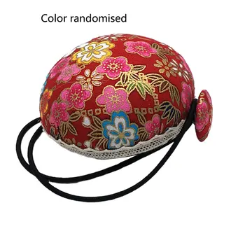 

Mini Round Wrist Sewing Pin Cushion Sewing Machine Polyester Cotton Multi-purpose Pincushion Hand Hanging Pin Holder 1 Set